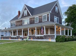 35 Ellery Ave, Middletown, RI 02842