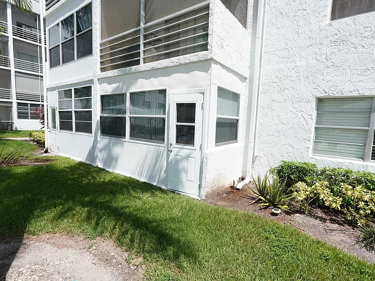 3000 E Sunrise Lakes Dr #123 — Photo 20