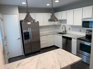 2551 Charing Rd, Upper Arlington, OH 43221