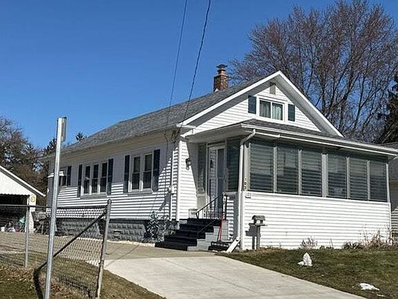 3rd image of 103 Butler St