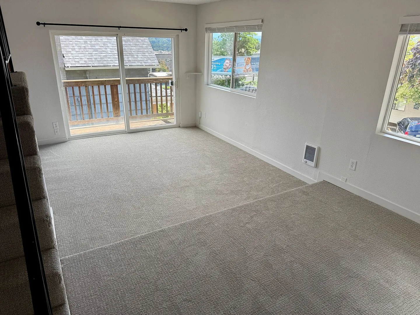 Stunning Custom Duplex-TH w/view deck — Photo 2
