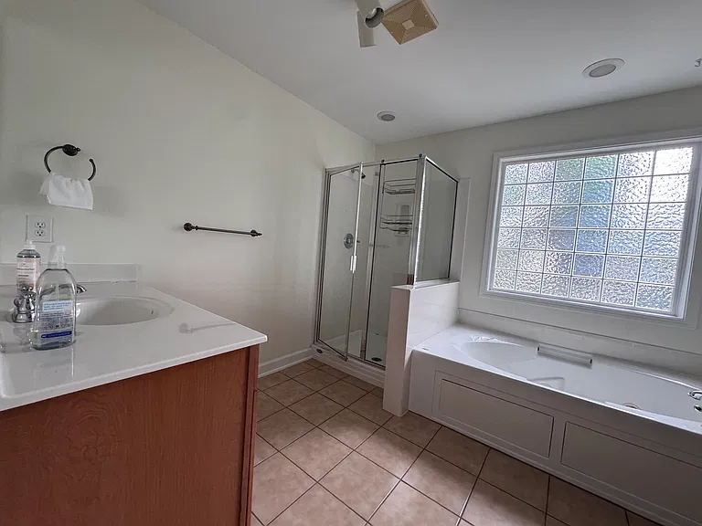 705 Harkness Cir — Photo 6