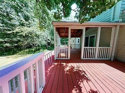 52 Eldred St — Photo 23