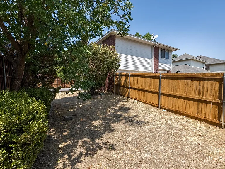 532 Lake Forest Dr — Photo 31