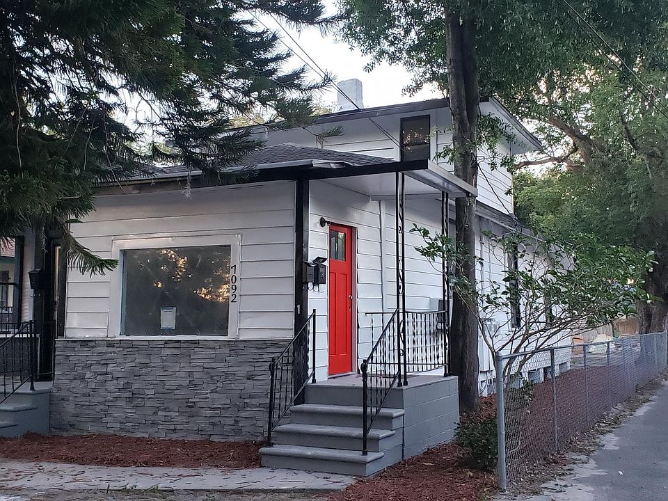 1st image of 2907 N Woodrow Ave