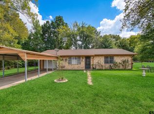 304 Patterson St, Naples, TX 75568