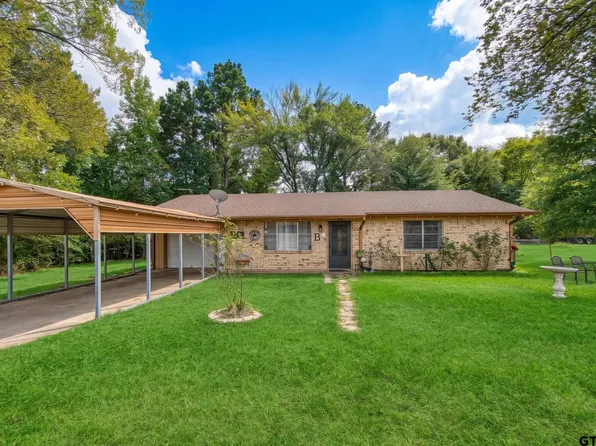 304 Patterson St, Naples, TX 75568