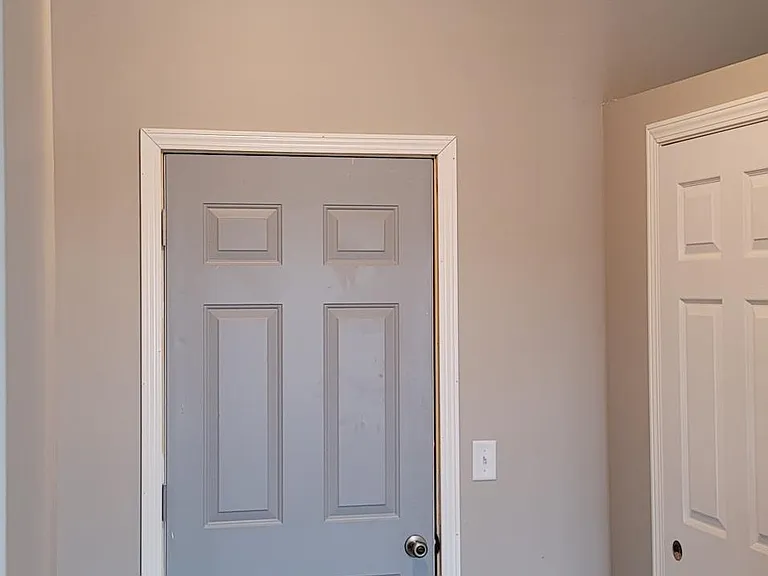 129 Main St S #2 — Photo 10