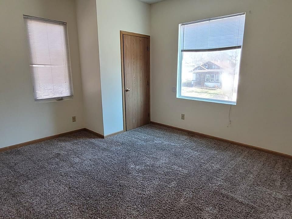 1st image of 2903 Aldrich Ave N #4