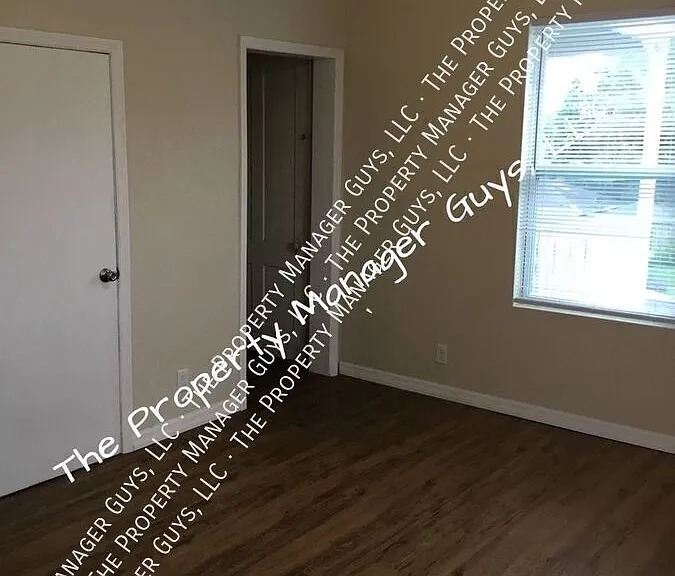 119 S Grove St #A — Photo 15