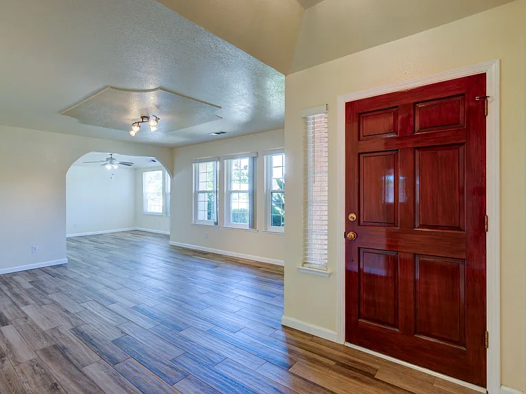 2197 Polson Ave — Photo 4