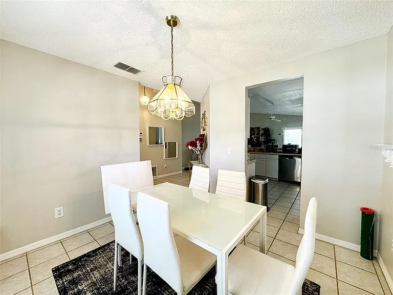 1509 Indian Oaks Trl — Photo 11