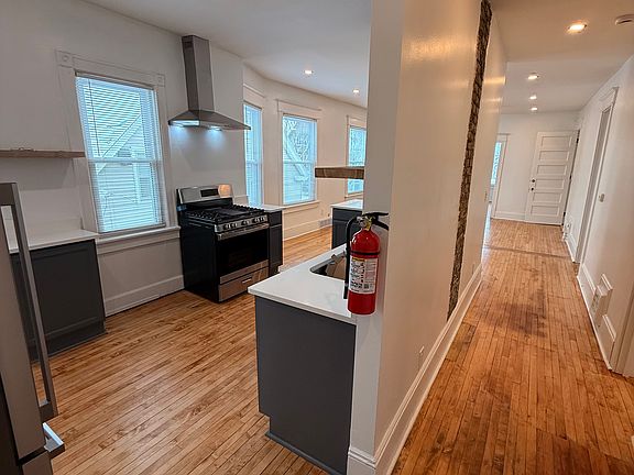 3rd image of 534 N 34th St #534