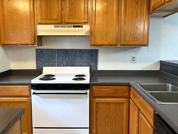 2nd image of 11015 Mount Boracho Dr APT C
