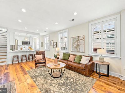 328 Spruce St APT 5, Philadelphia, PA, 19106