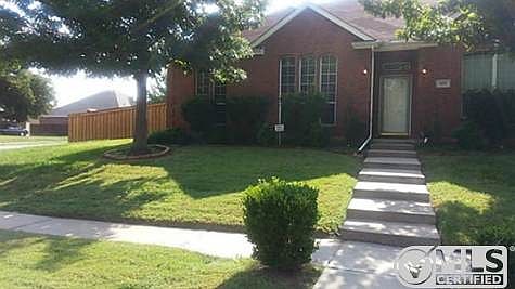 2nd image of 1552 Hamilton Dr