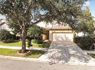 422 Thicket Crest Rd, Seffner, FL 33584