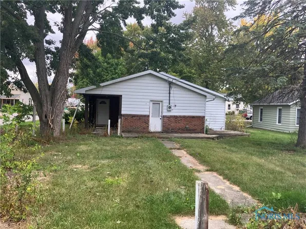 310 N Walnut St W, Bryan, OH 43506