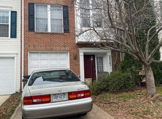 20581 Crestmont Ter, Sterling, VA 20165