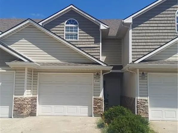 21140 Millridge St, Spring Hill, KS 66083