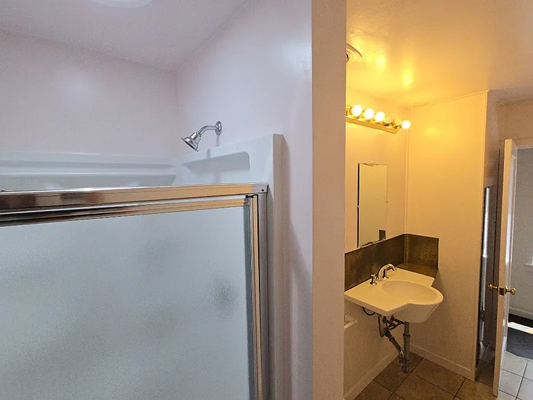 1809 P St — Photo 27