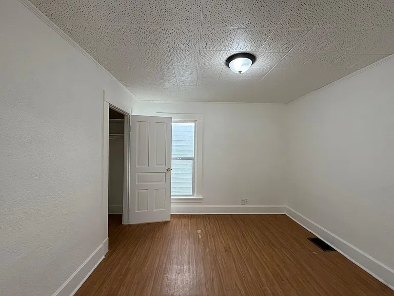 422 W High St #2 — Photo 12
