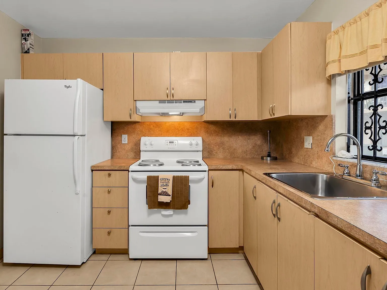 2 bed, 2.0 bath, 769 sqft, $2,200 — Photo 4