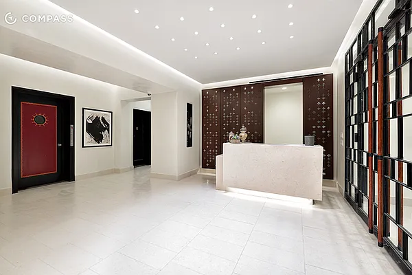 Rented by Compass | media 32