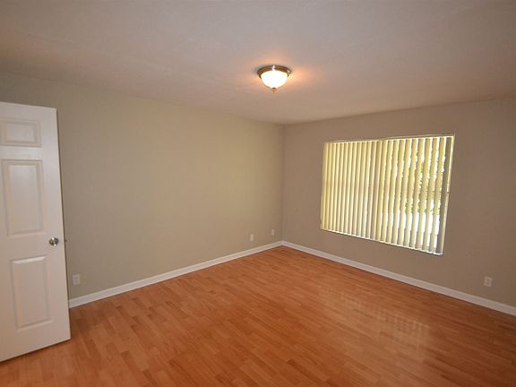 4e87bf6f-79fe-42ef-8cb8-ab5d855f4df8