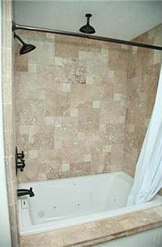 Gorgeous tiled Master Bath w/ Jetted Tub!