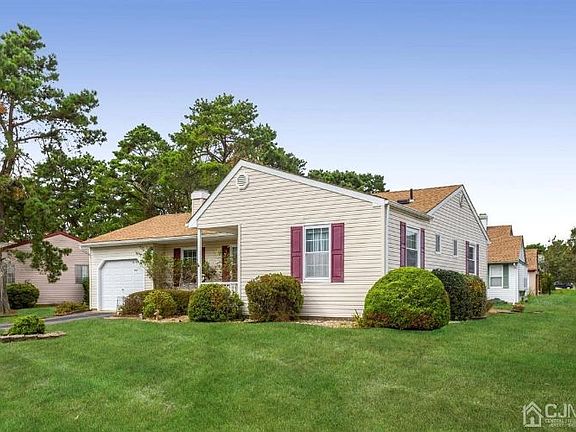 4th image of 48 Penwood Dr #55