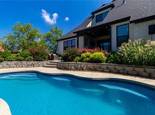 5608 S Brighton Rd, Rogers, AR 72758