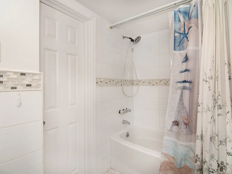 44 Ridge St #1 — Photo 10