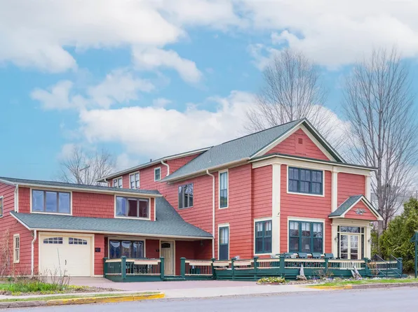 17 S 1st St, Bayfield, WI 54814