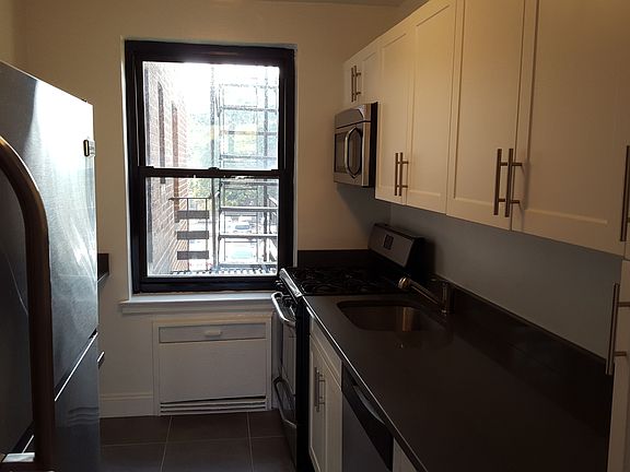 3rd image of 7520 Bell Blvd #2F
