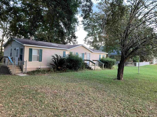 26340 Lake Estates Ln, Andalusia, AL 36421