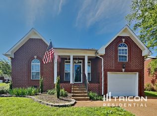 316 Lone Oak Dr, White House, TN 37188