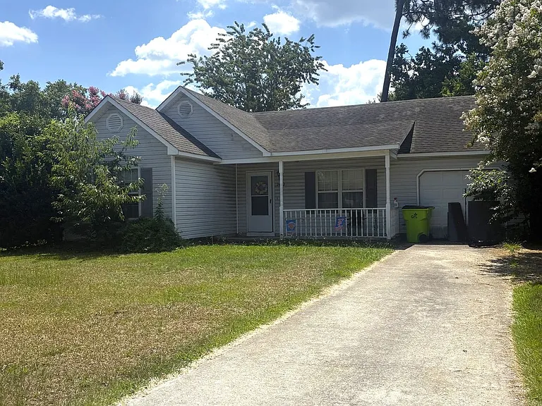 2422 White Rd — Photo 2