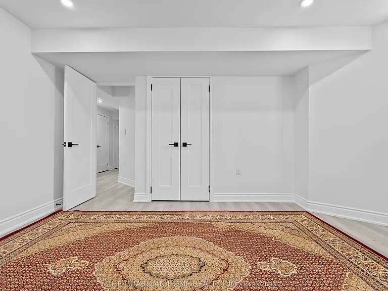 44 Williamson Dr W — Photo 23