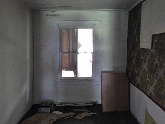 4th image of 204 Munford St