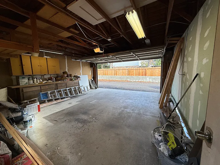 6216 Van Maren Ln — Photo 10