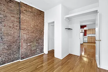 Rented by Cooper & Cooper Real Estate