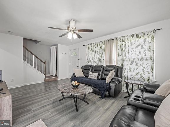 3rd image of 9 Lawrence Ct
