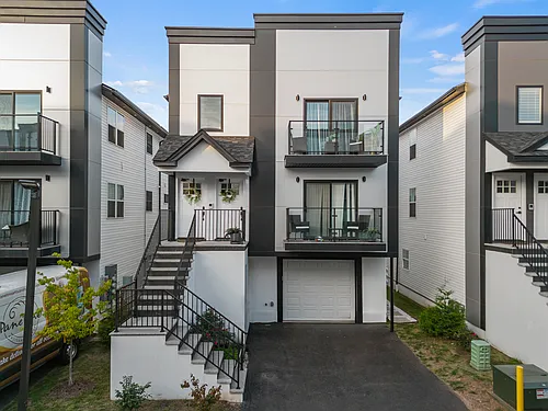 751 Seaport Dr #2 Photo 1