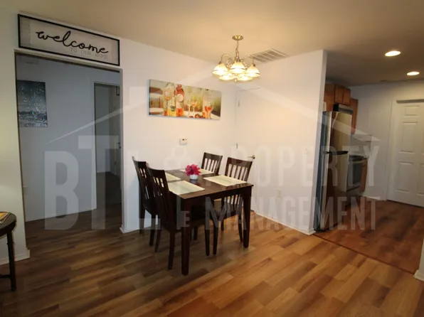 2910 Vineyards Pkwy APT 4, Branson, MO 65616