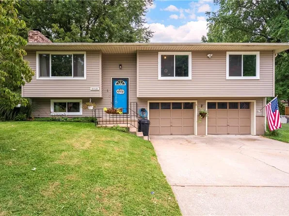 3018 Dover St, Saint Joseph, MO 64506