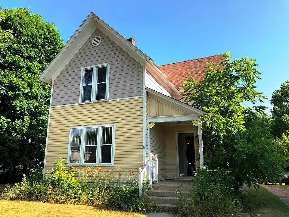 2nd image of 216 W Franklin Ave
