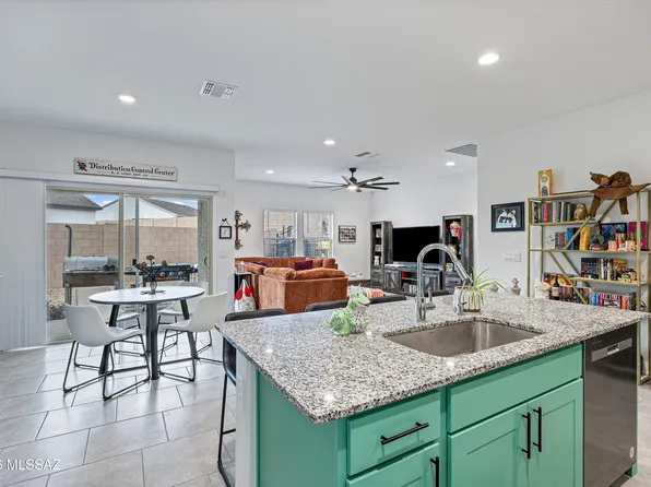 686 W Wilkinson St, Vail, AZ 85641