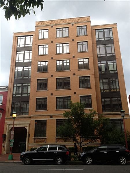 809 front building