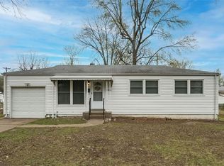 9906 Calumet Dr, Saint Louis, MO 63137